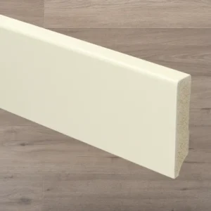 MDF MODERNE PLINT 70X15 VOORGELAKT RAL 9001